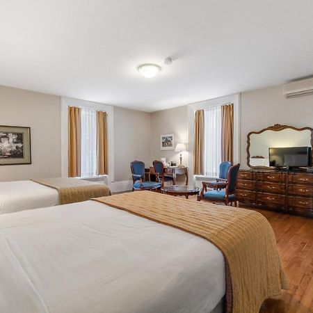 Manoir De La Tour Hotel ควิเบกซิตี้ ภายนอก รูปภาพ