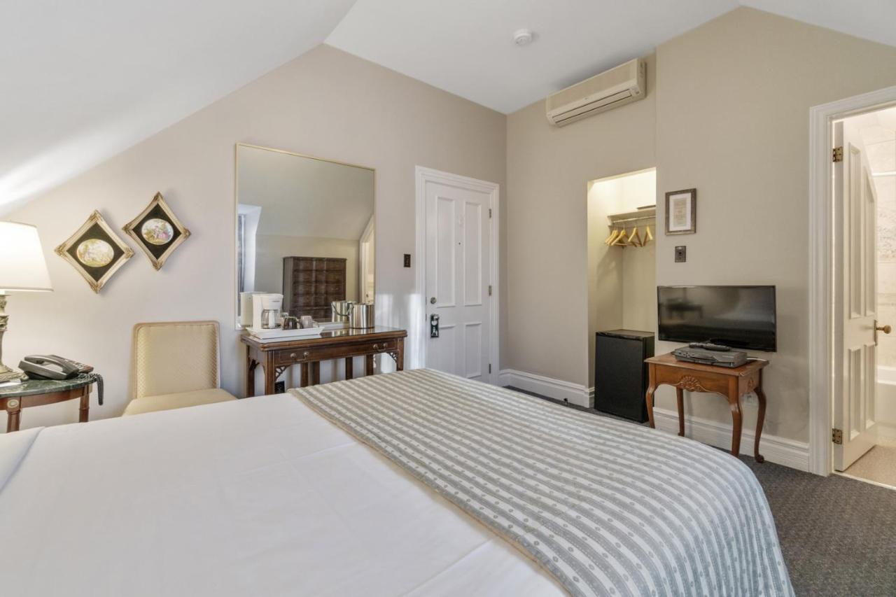 Manoir De La Tour Hotel ควิเบกซิตี้ ภายนอก รูปภาพ